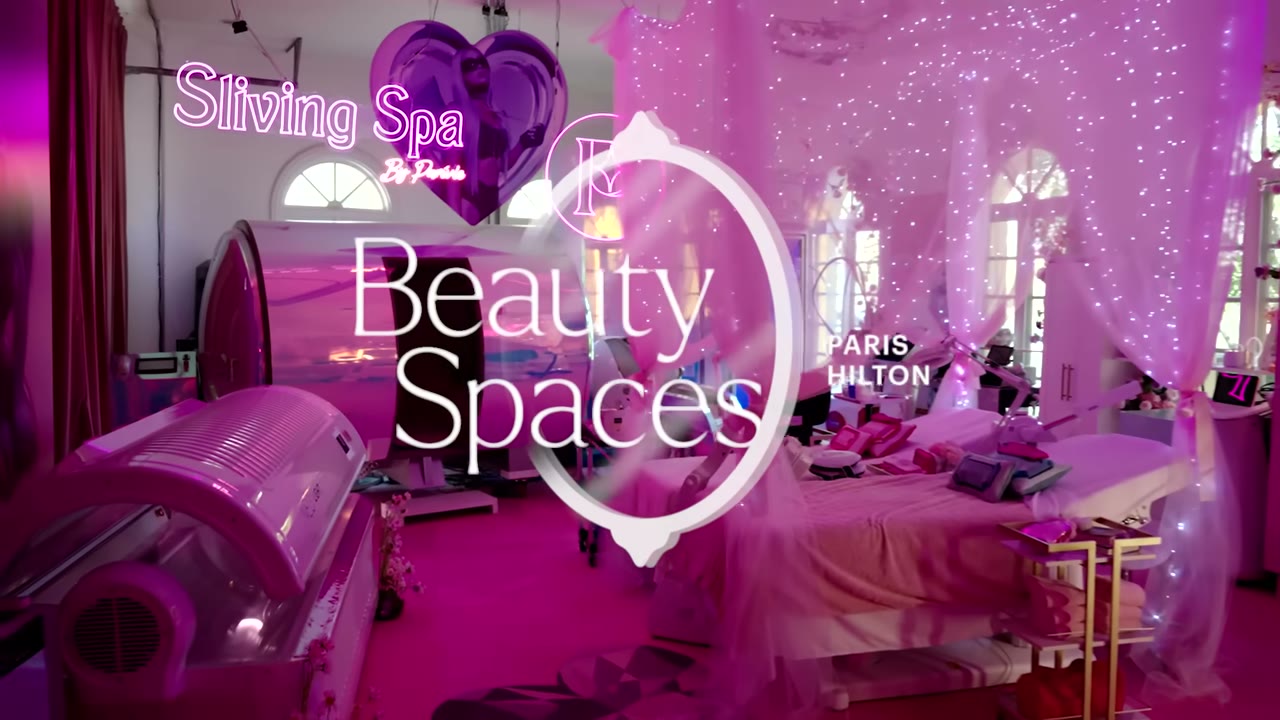 Paris Hilton ve svém beauty spa pro magazín Allure